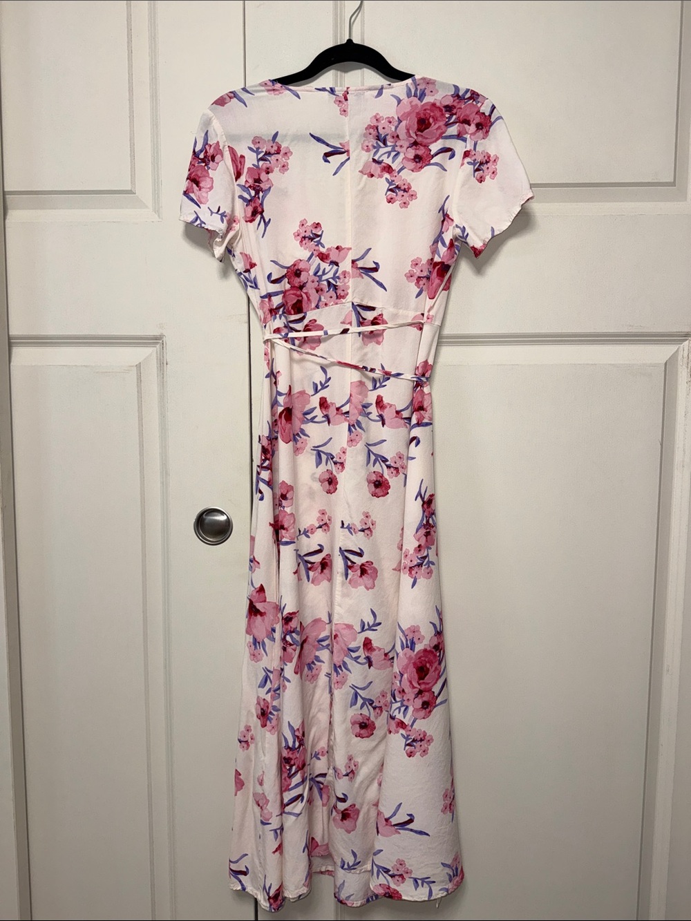 Forever 21 Pink Floral Wrap Midi Dress on White Background - Picture 10 of 11